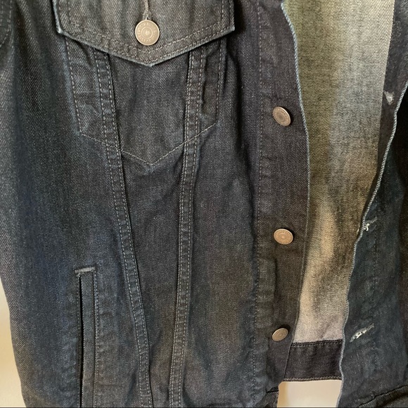 LEVI’S | Dark Wash Denim Trucker Jacket - Picture 4 of 8